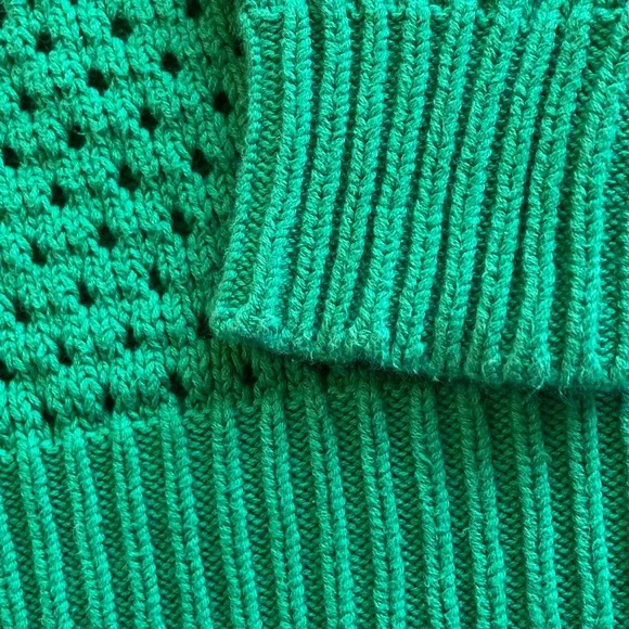 Aerie Vibrant Green Oversized V-Neck Sweater - Picture 4 of 8